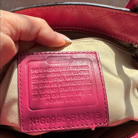 Coach Hot pink vintage Shoulder Bag with Cherry Charm and Bow - Picture 5 of 7